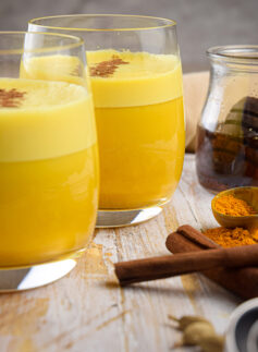 turmeric latte