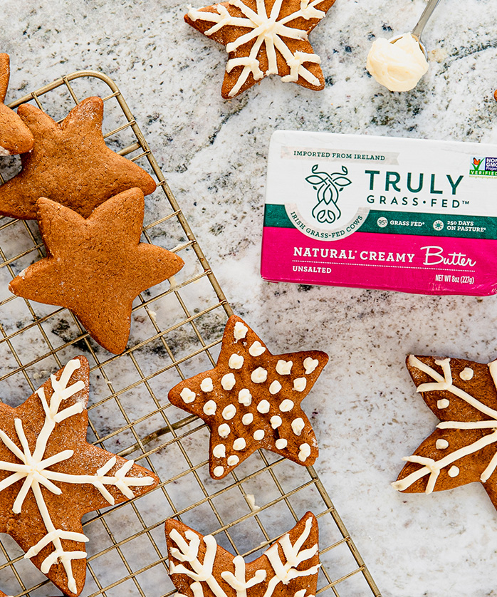 gingerbread cookies and natural creamy butter