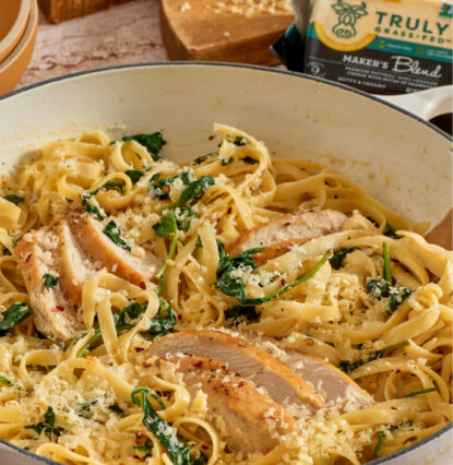 creamy chicken and alfredo chicken pasta dish